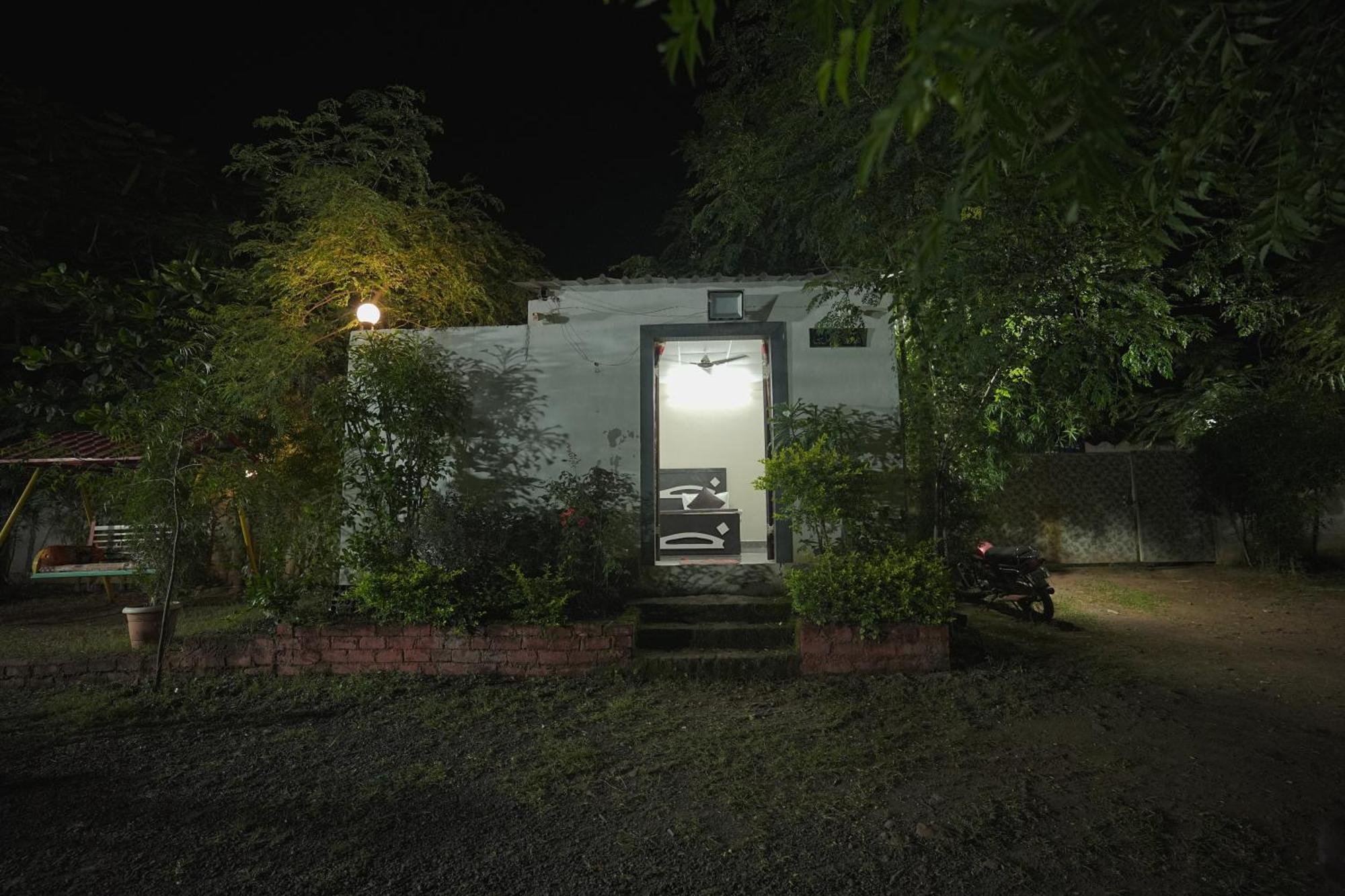 Apna Farmhouse - Private Villa With Pool & Play Area - Near Fort -15 Min To Ellora Caves Daulatabad Exteriör bild